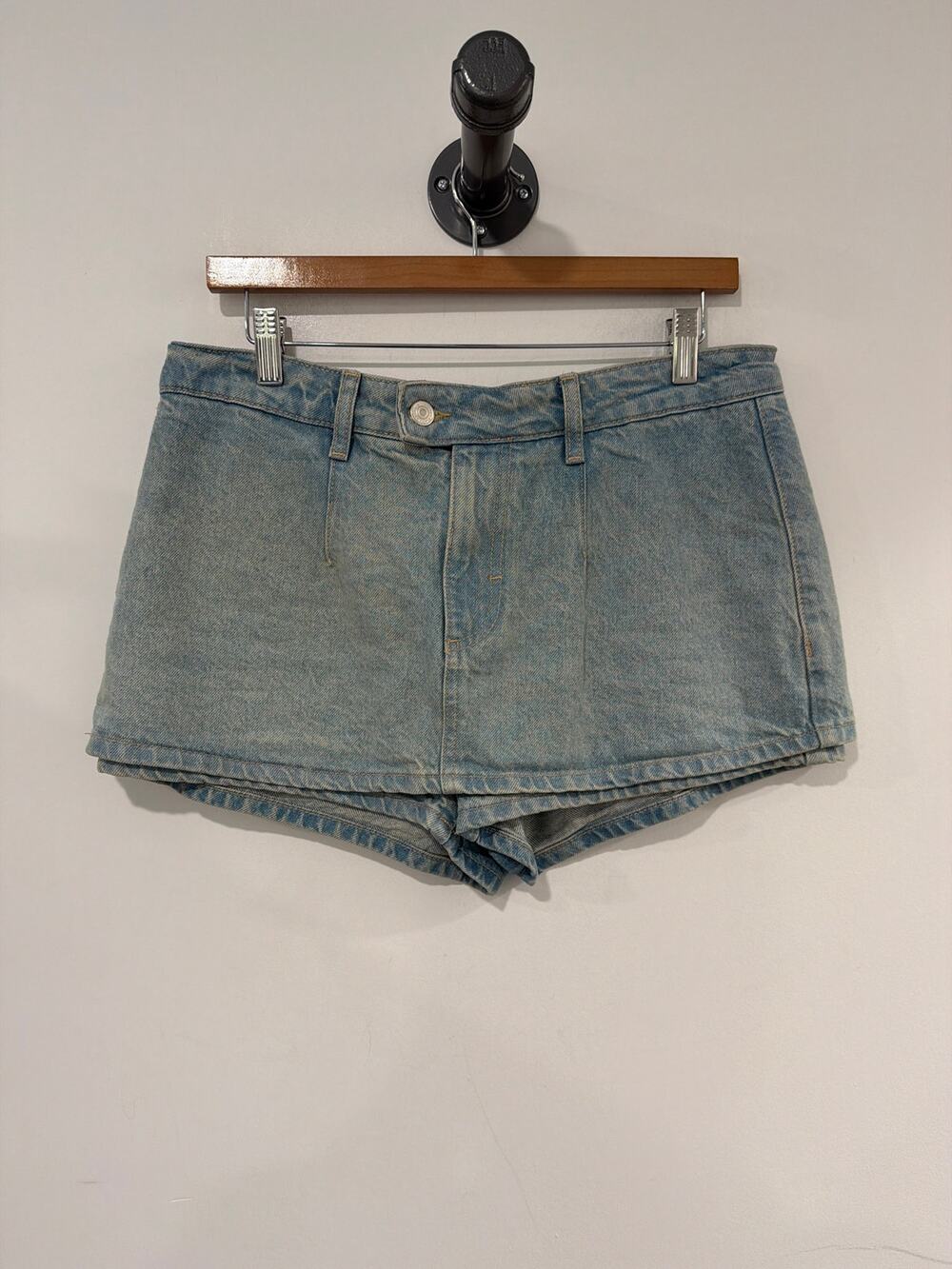 Free People Jean Skirt With Inner Shorts Light Wash Blue Size 26